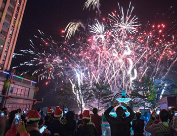 凯时尊龙人生就是博珑璟湾&珑玥湾：2016年大型烟花秀圆满落幕